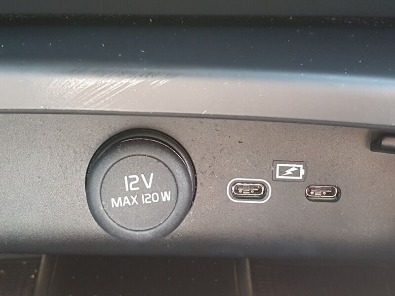 More views of Volvo EX40