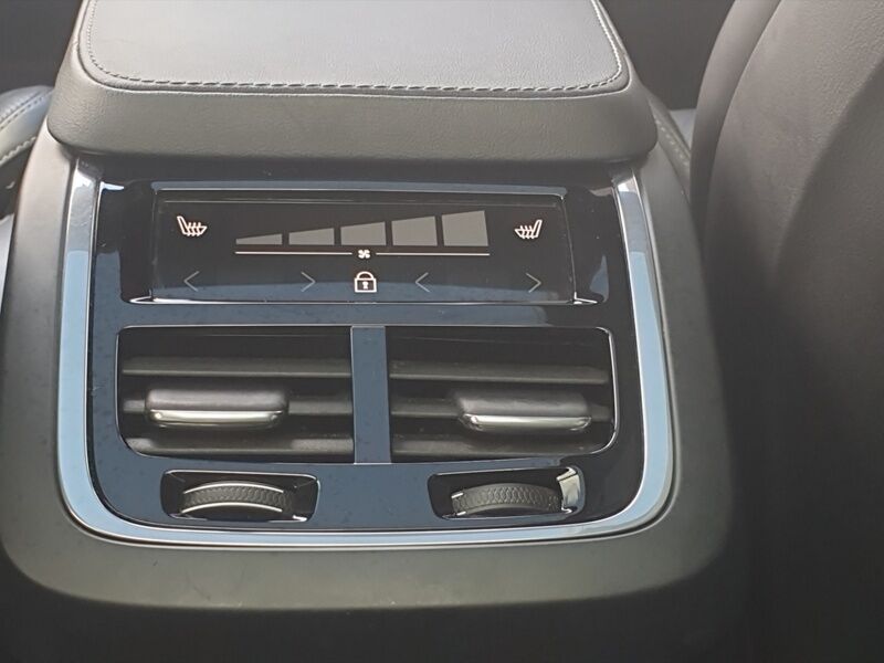 More views of Volvo XC90