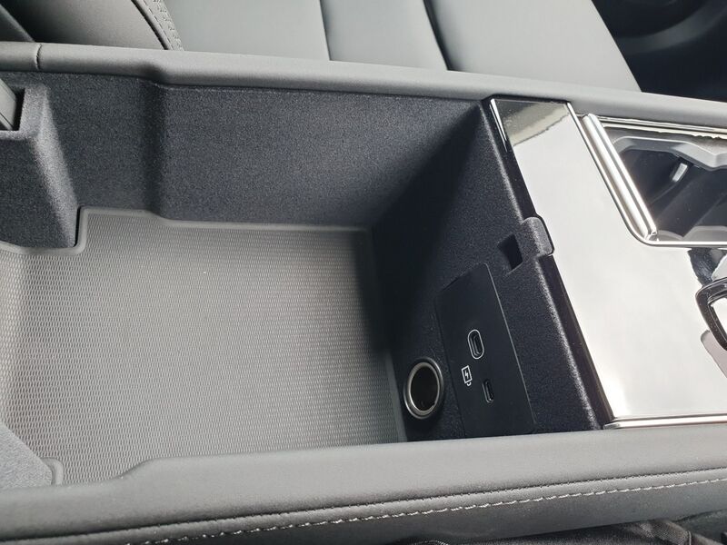 More views of Volvo XC90