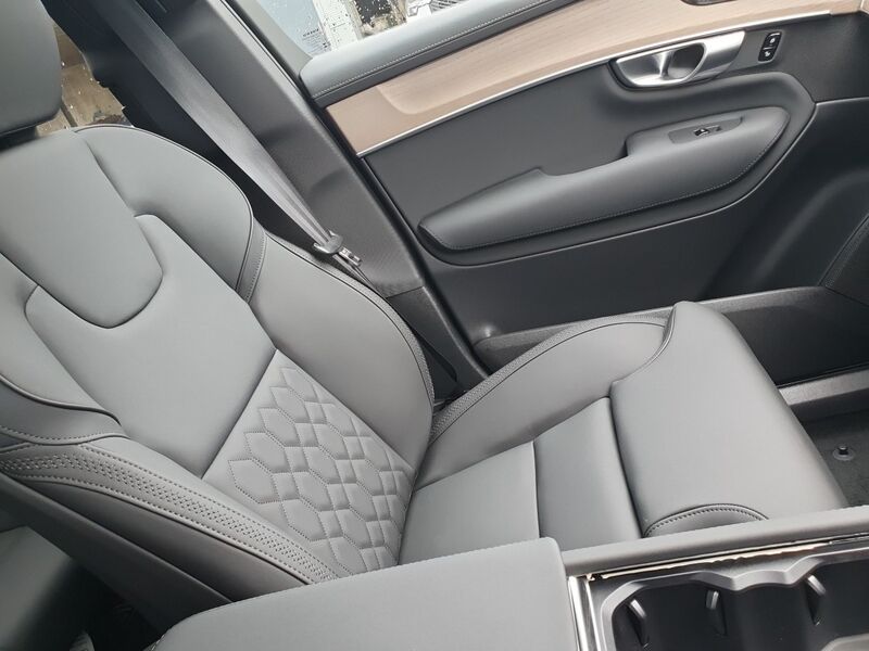 More views of Volvo XC90