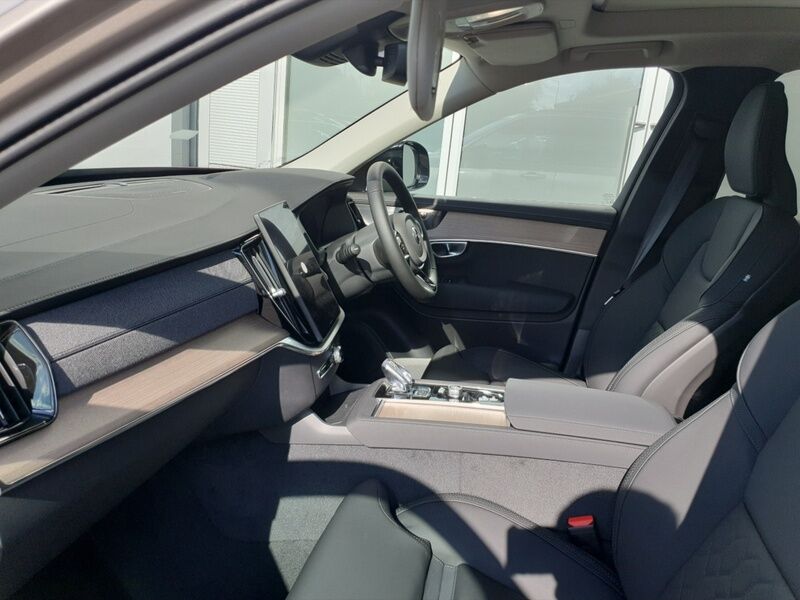 More views of Volvo XC90