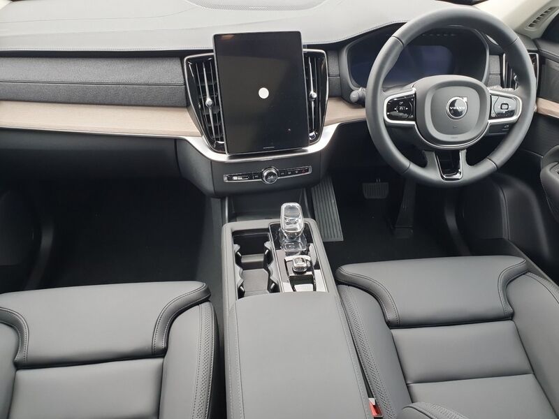 More views of Volvo XC90