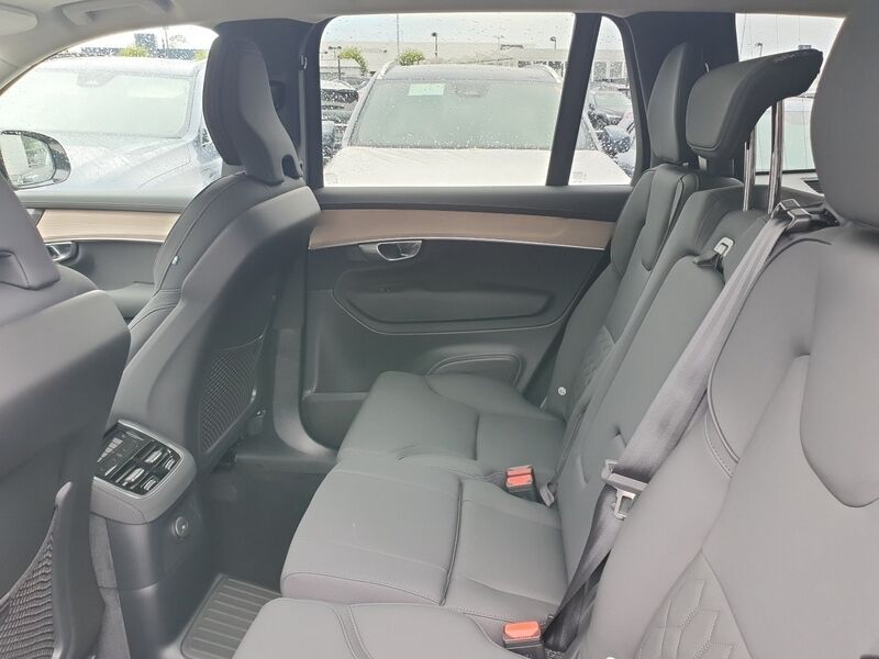 More views of Volvo XC90
