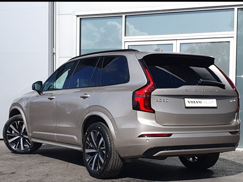 More views of Volvo XC90