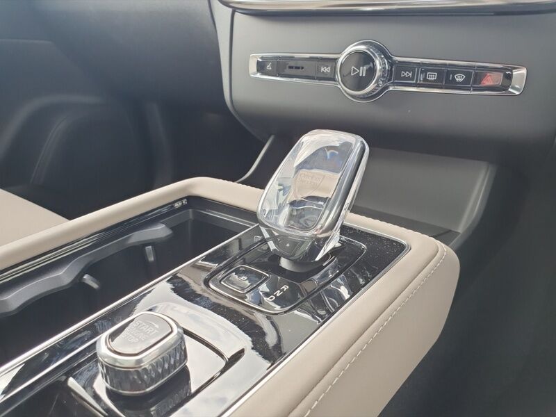 More views of Volvo XC90
