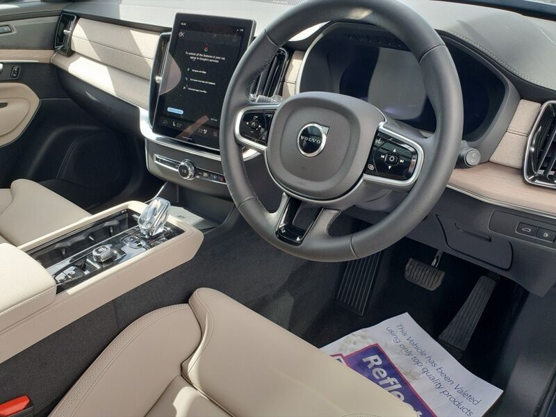 More views of Volvo XC90