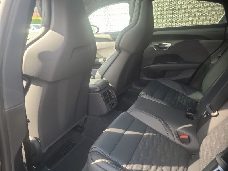 More views of Audi e-tron GT quattro