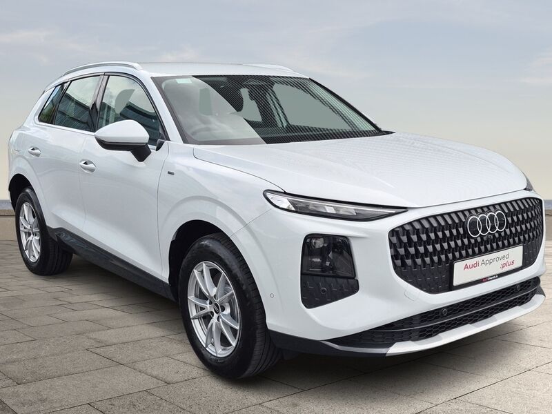 More views of Audi Q3