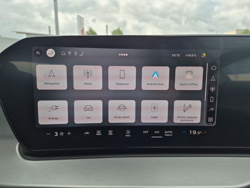 More views of Audi Q3