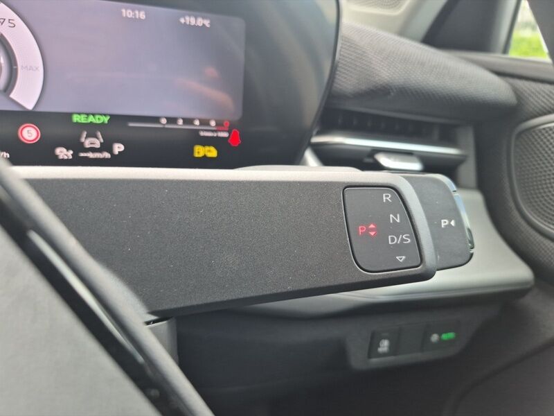 More views of Audi Q3