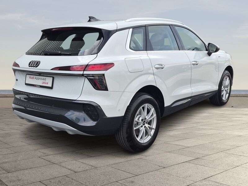 More views of Audi Q3