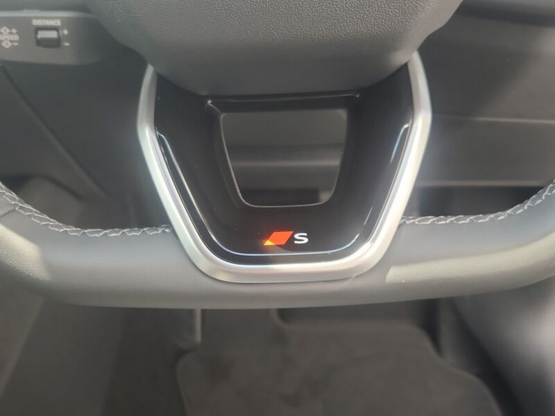More views of Audi Q3