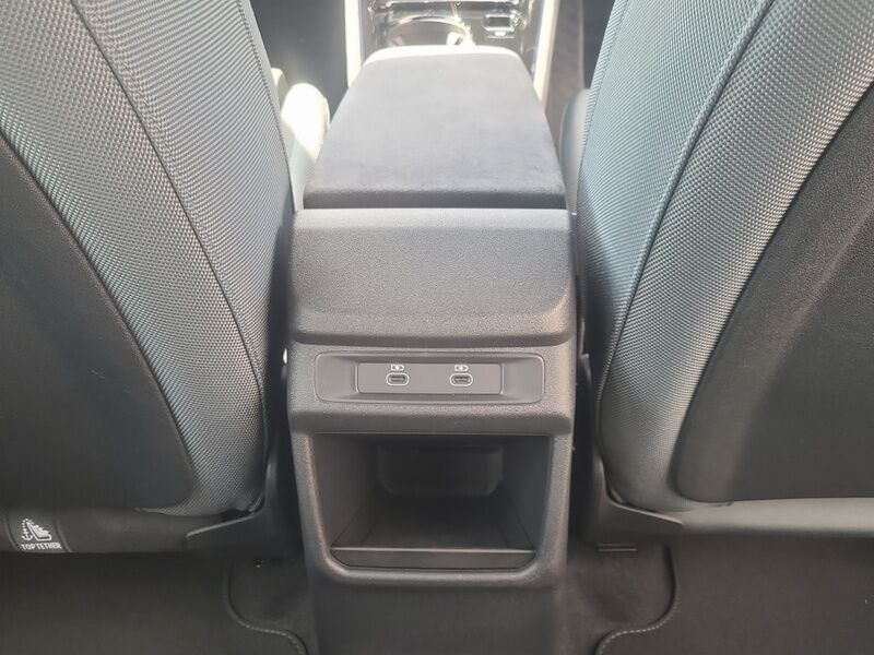 More views of Audi Q3