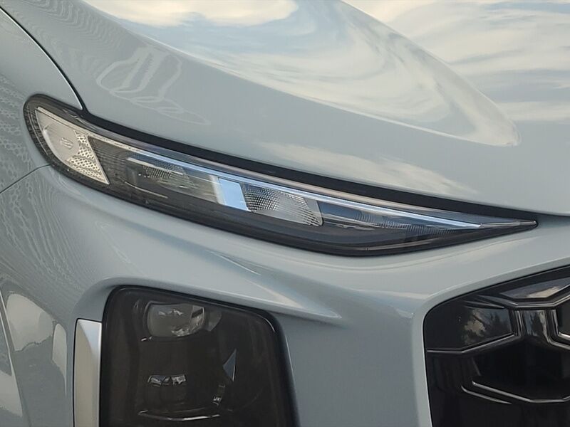 More views of Audi Q3