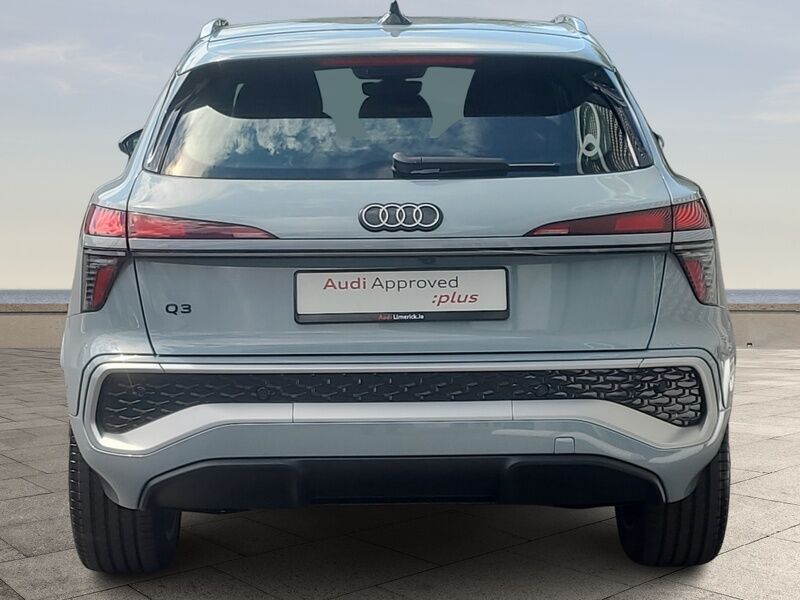 More views of Audi Q3
