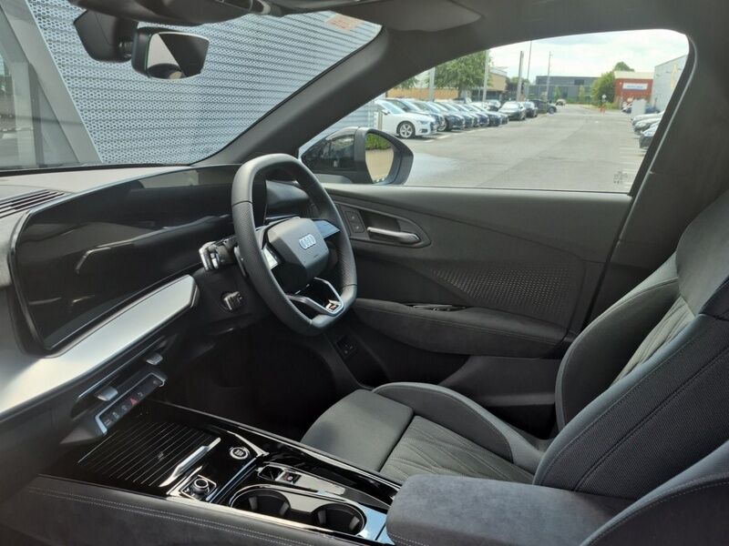 More views of Audi Q3