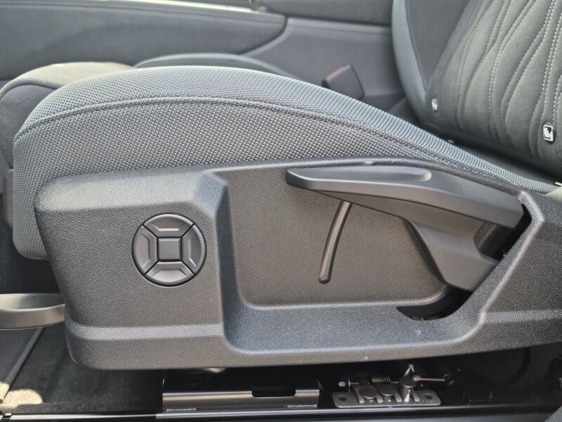 More views of Audi Q3