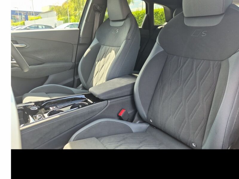 More views of Audi Q3