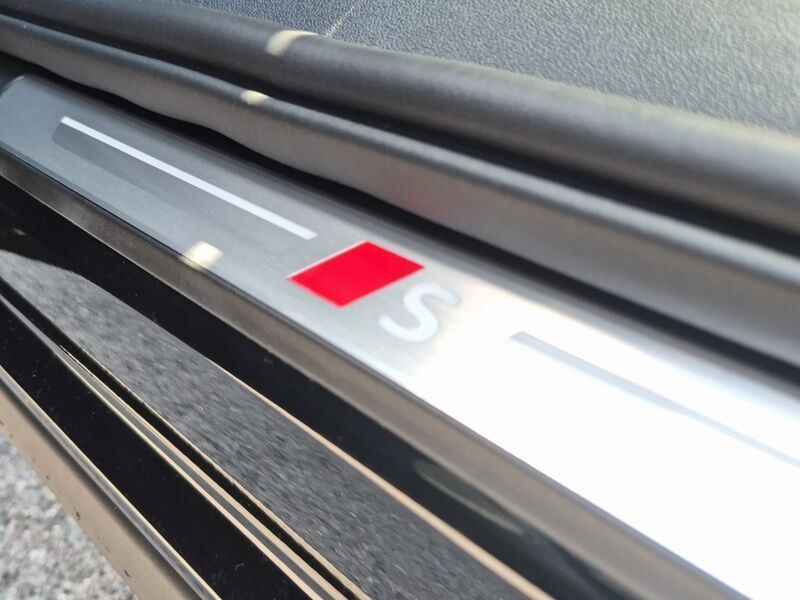 More views of Audi Q3