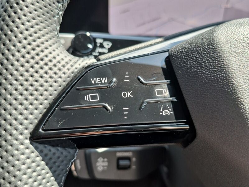 More views of Audi Q3
