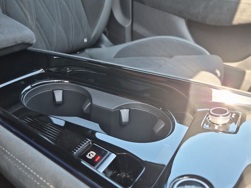 More views of Audi Q3