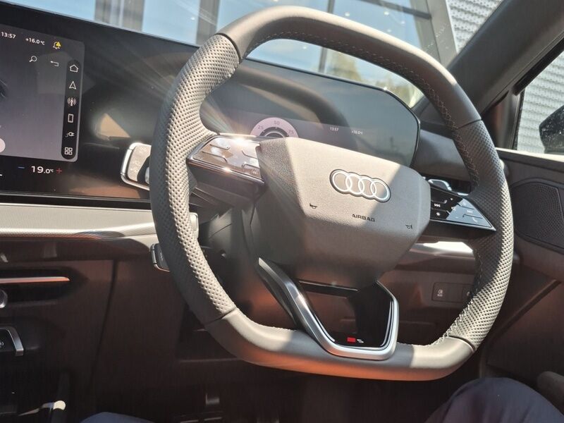 More views of Audi Q3