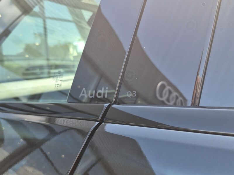 More views of Audi Q3