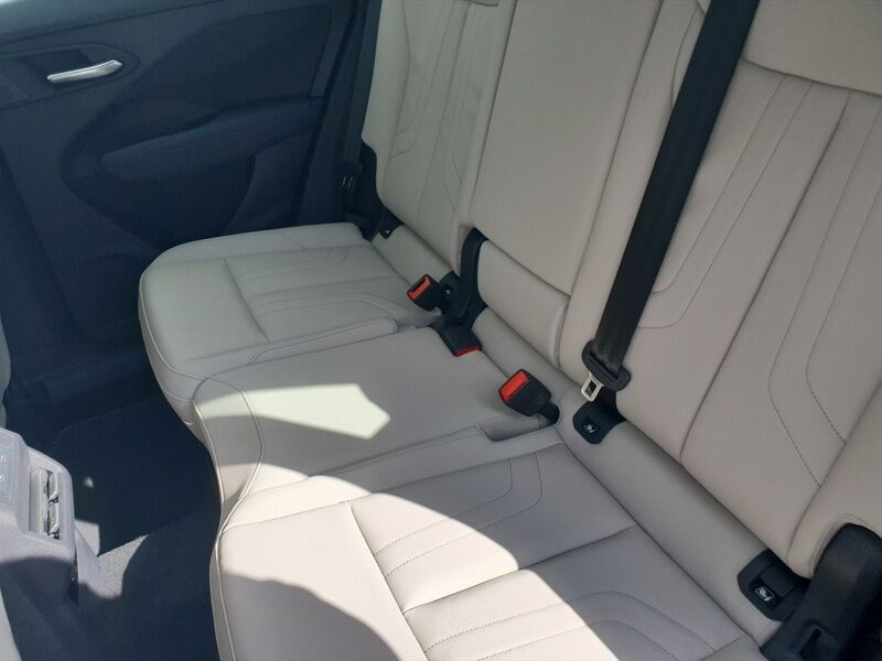 More views of Audi Q3
