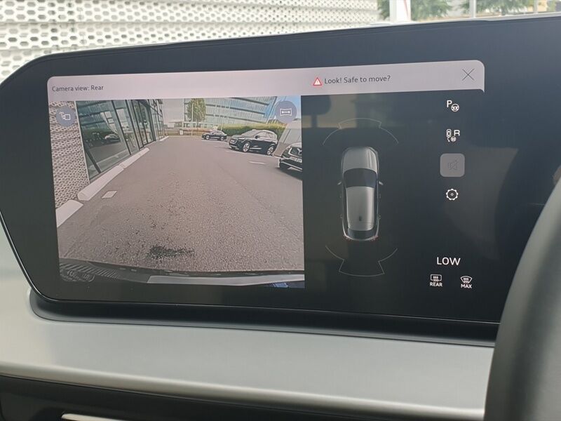 More views of Audi Q3