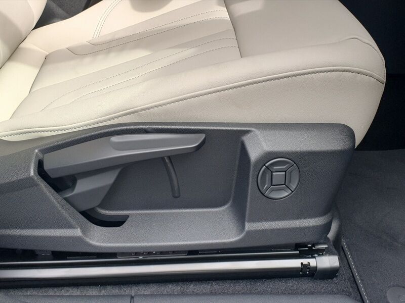 More views of Audi Q3