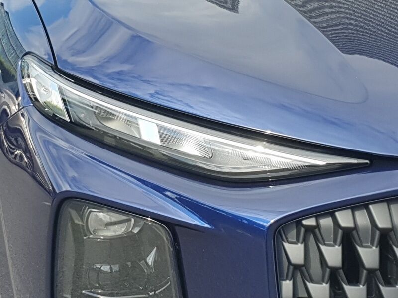 More views of Audi Q3