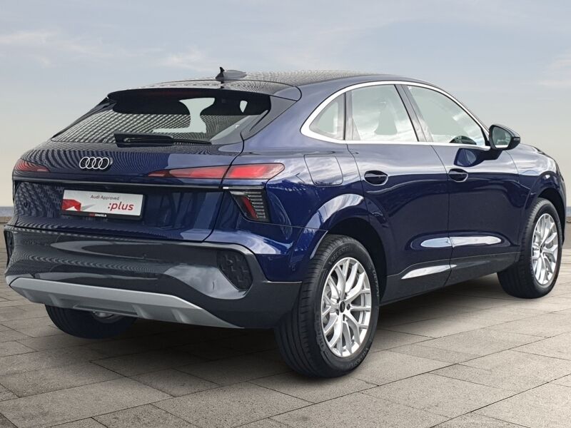More views of Audi Q3