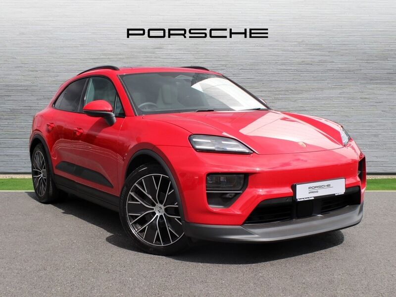 More views of Porsche Macan
