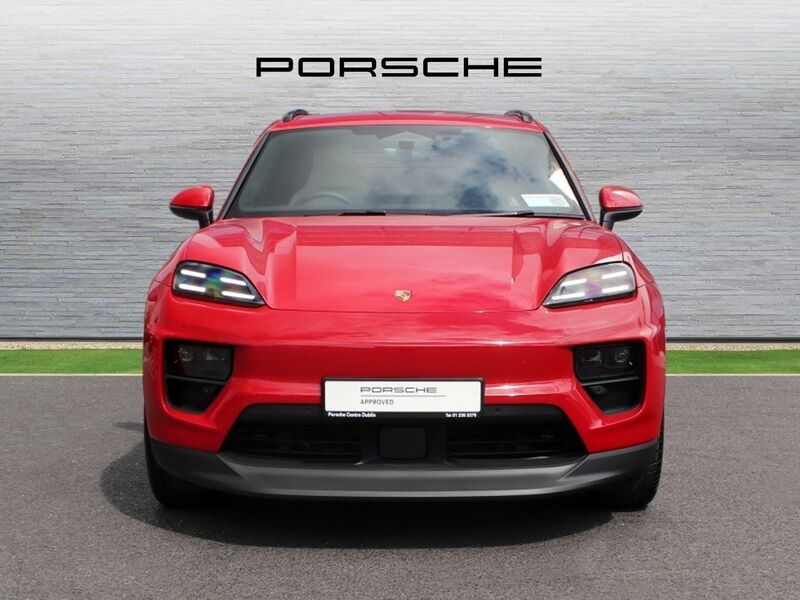More views of Porsche Macan
