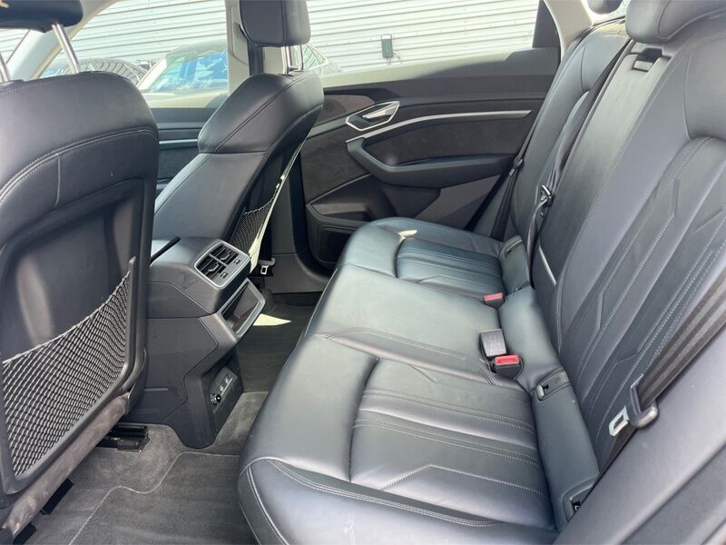 More views of Audi e-tron