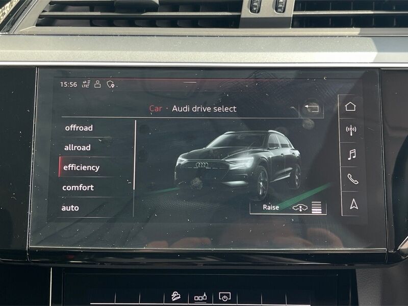 More views of Audi e-tron