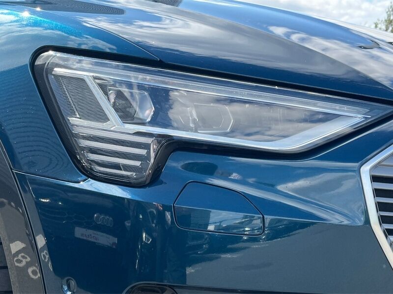 More views of Audi e-tron