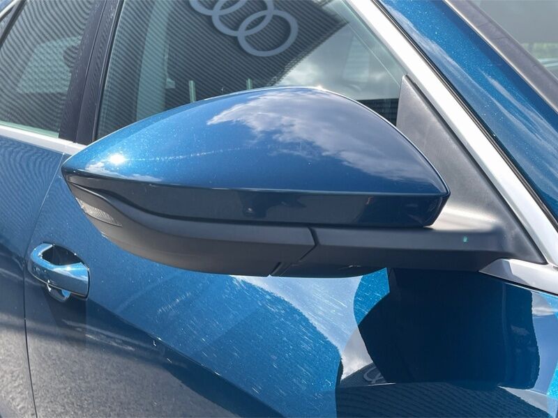More views of Audi e-tron