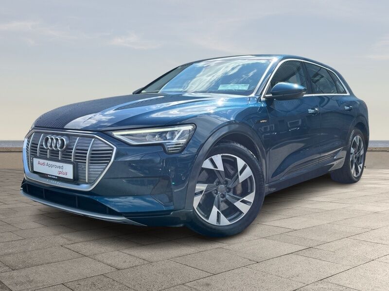 More views of Audi e-tron