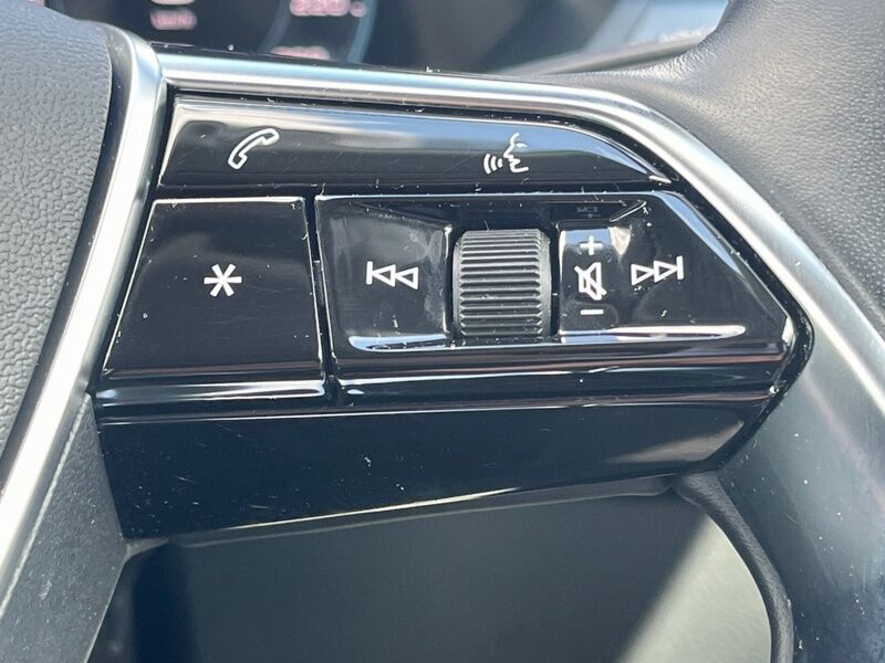 More views of Audi e-tron