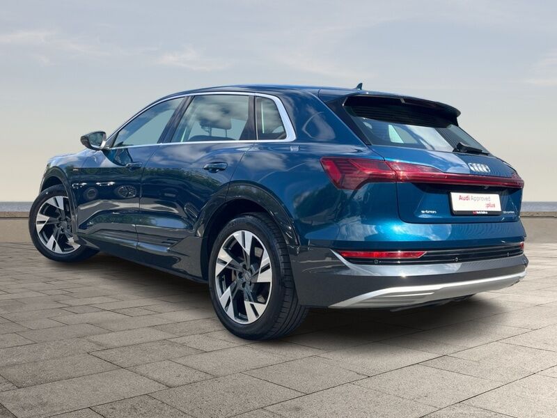 More views of Audi e-tron
