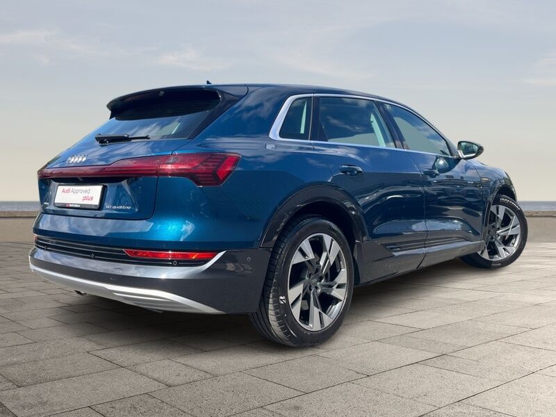 More views of Audi e-tron
