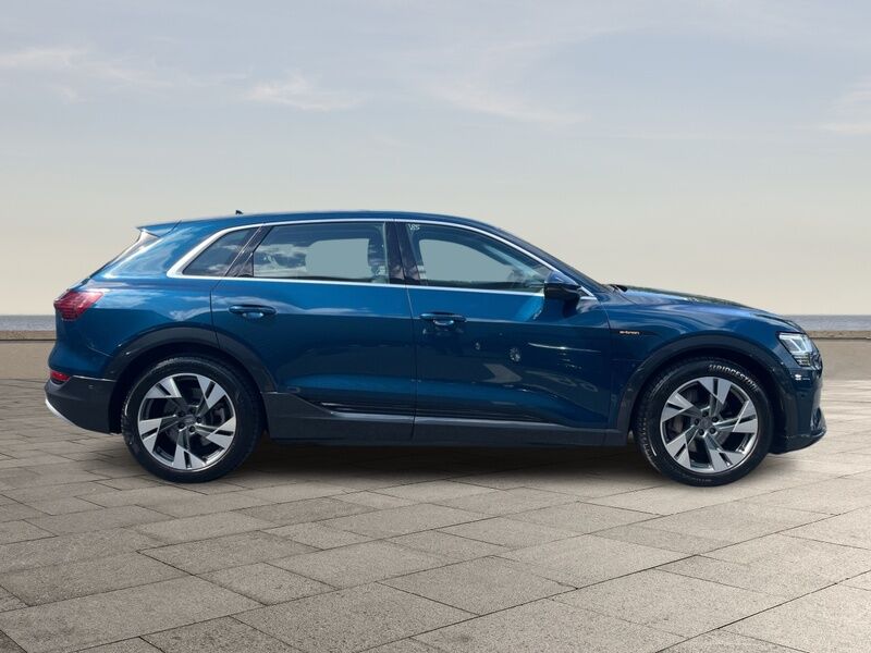 More views of Audi e-tron