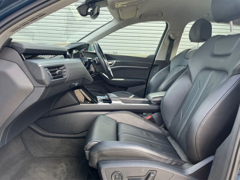 More views of Audi e-tron