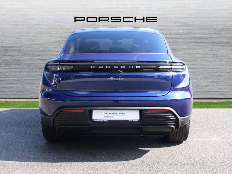 More views of Porsche Macan