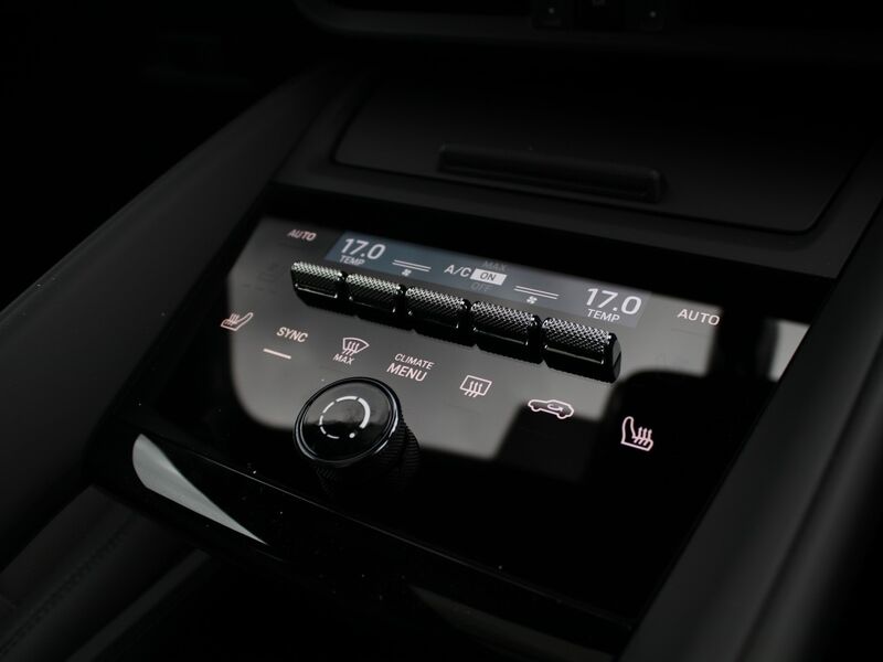 More views of Porsche Macan