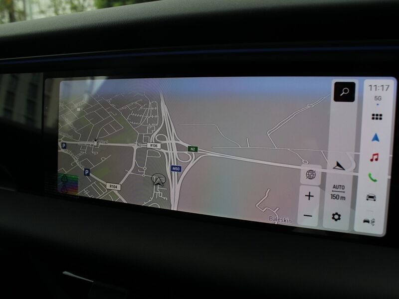 More views of Porsche Macan