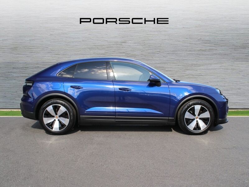 More views of Porsche Macan