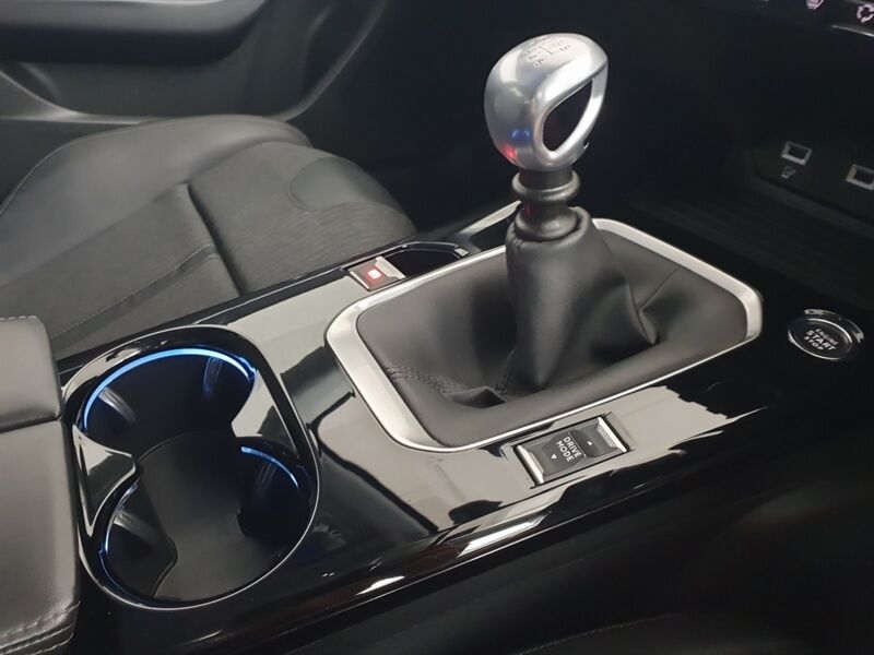 More views of Peugeot 508