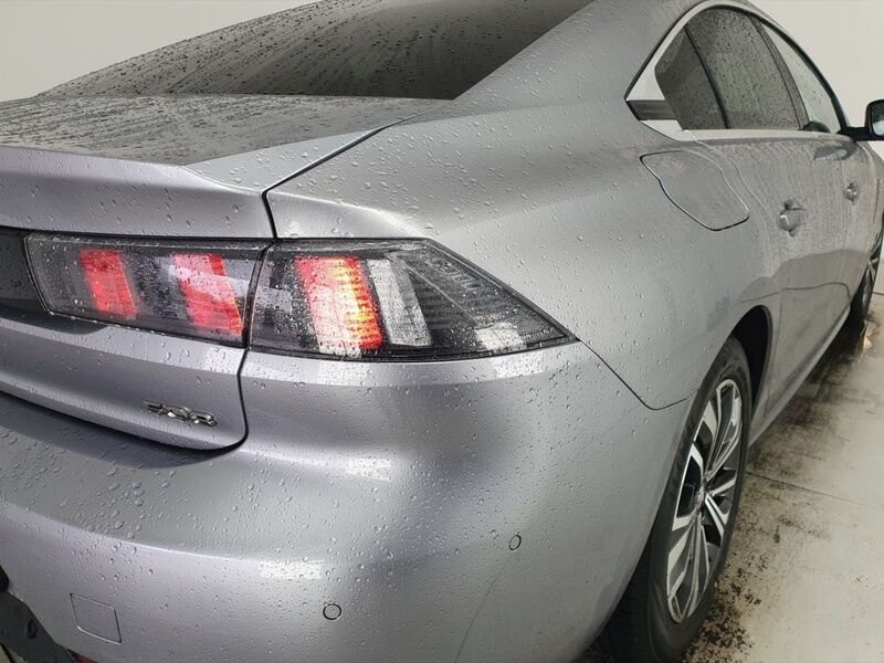More views of Peugeot 508